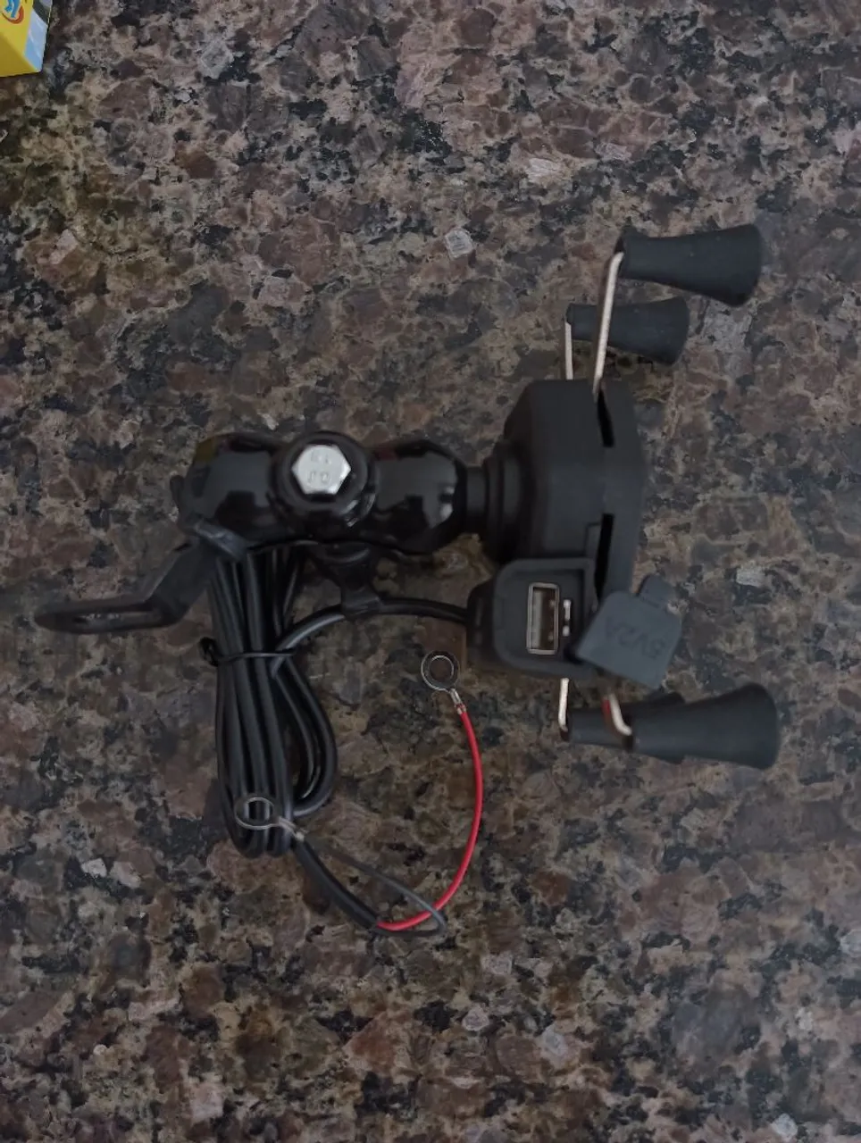 Suporte Universal para Celular com Carregador USB