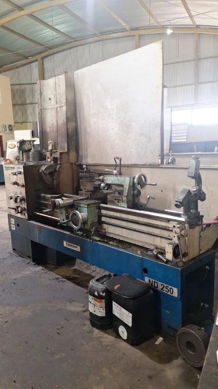 Torno Mecânico Nardini Diplomat ND250 500 x 1500 mm - Usado 