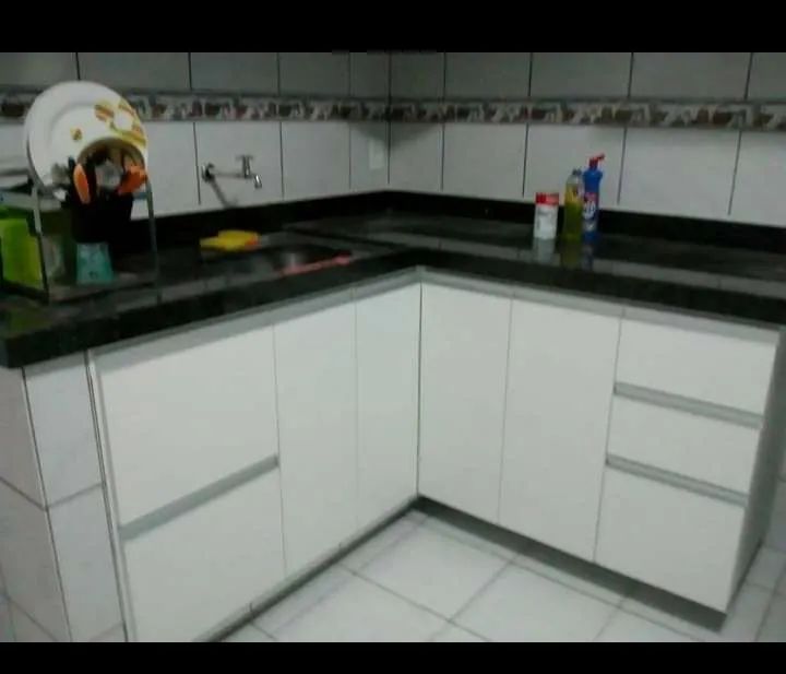 Armários de cozinha brancos novos - Foto 3