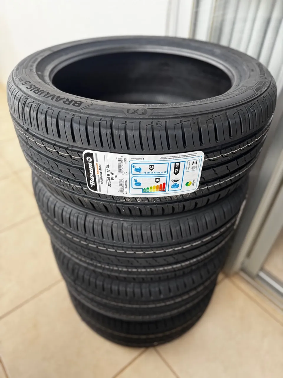 4 Pneus Barum Bravuris 5HM 225/45 R17 (NOVOS)