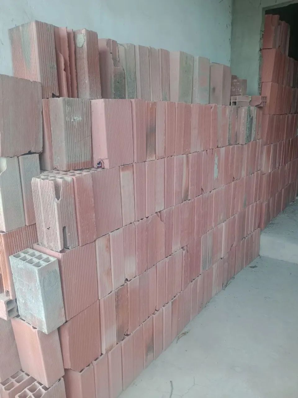 Vendo tijolos 20x20 - Foto 2