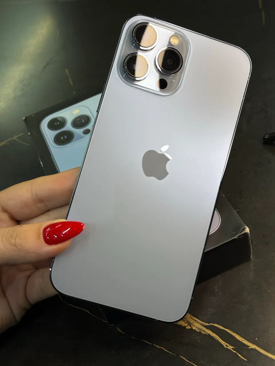 iPhone 13 Pro Max 256GB Blue Semi novo - Celulares e Smartphones