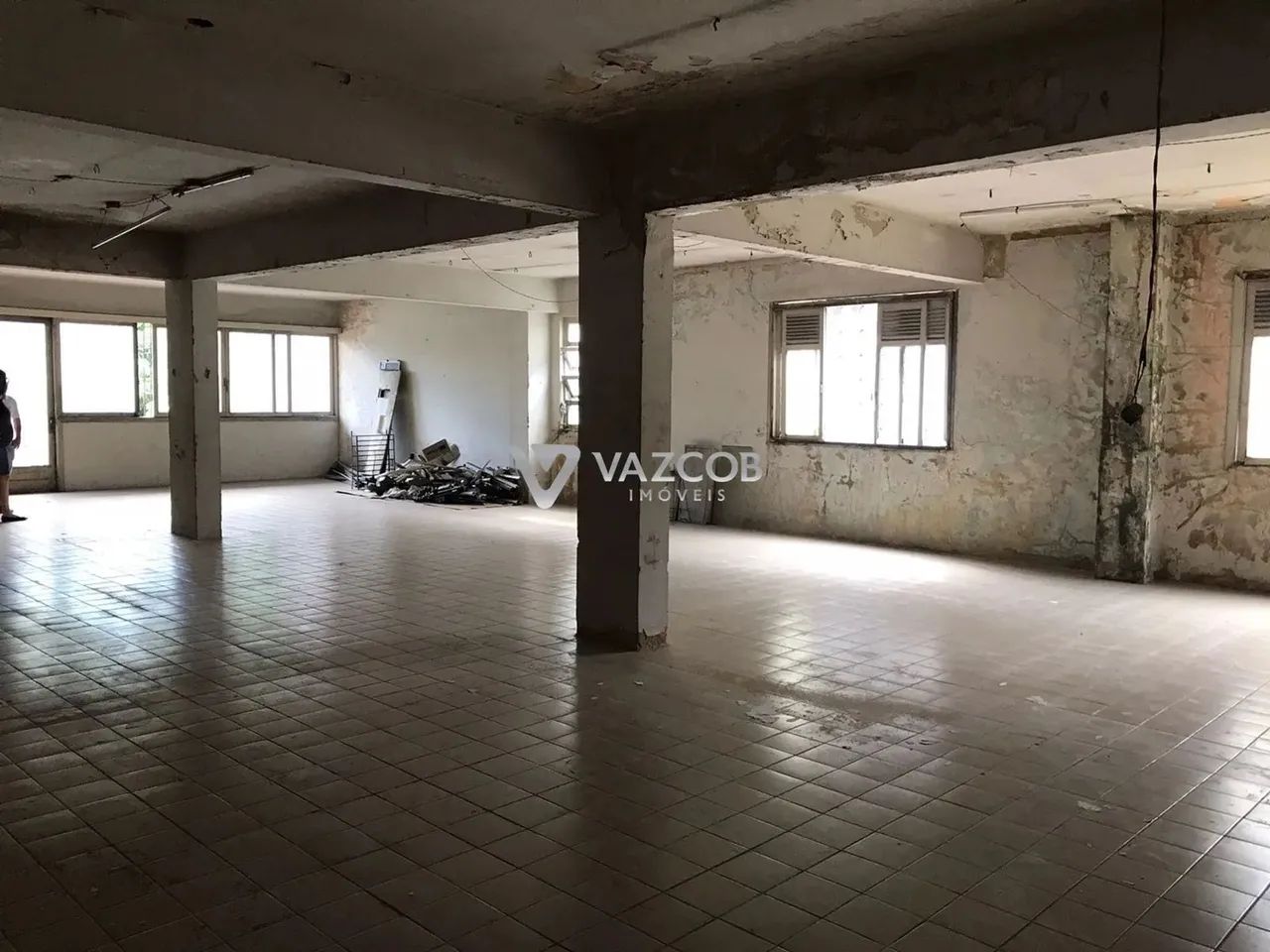 Casa - prédio localizado na Avenida Magalhães Barata em São Brás - Foto 3