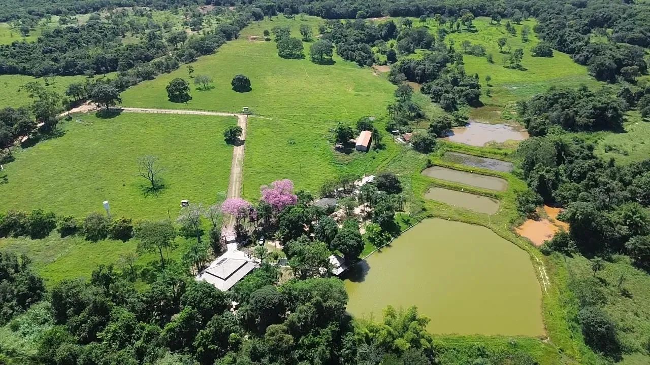 Chácara de 8.5 alqueires 