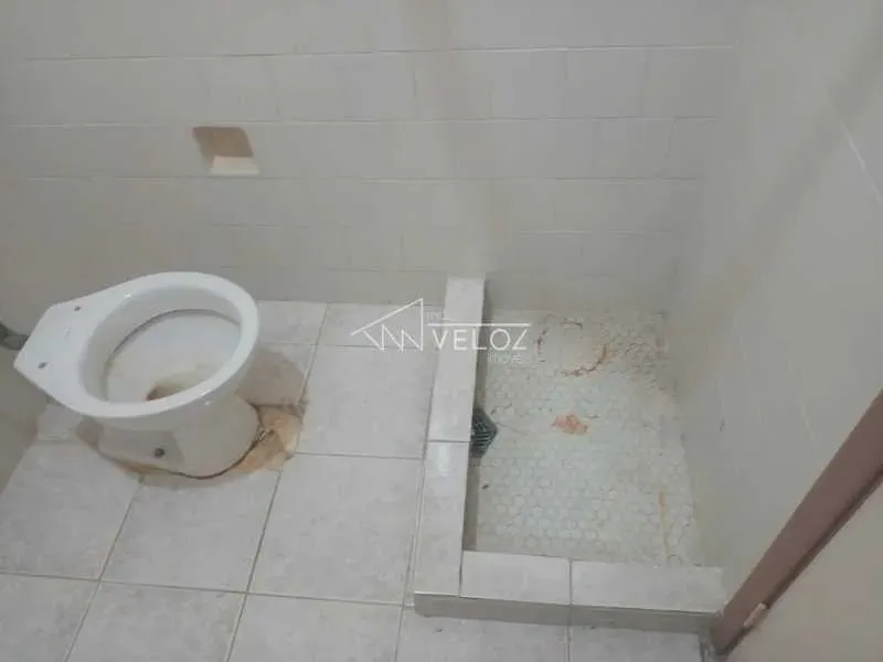 Sala-À VENDA-Centro-Rio de Janeiro-RJ