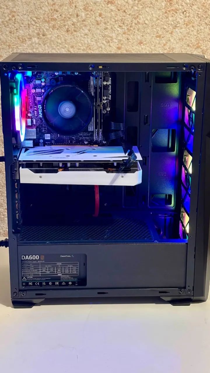 Gaming Computer + Monitor64396506158977120