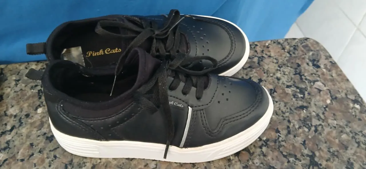 Vendo sapato feminino de menina Tam 31