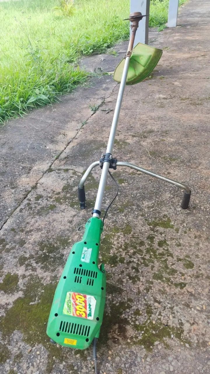 Roçadeira Trapp -3.000 venda ou troca.