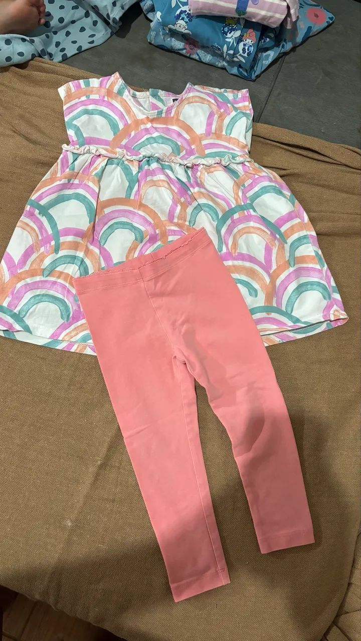 Roupas importadas, usadas poucas vezes