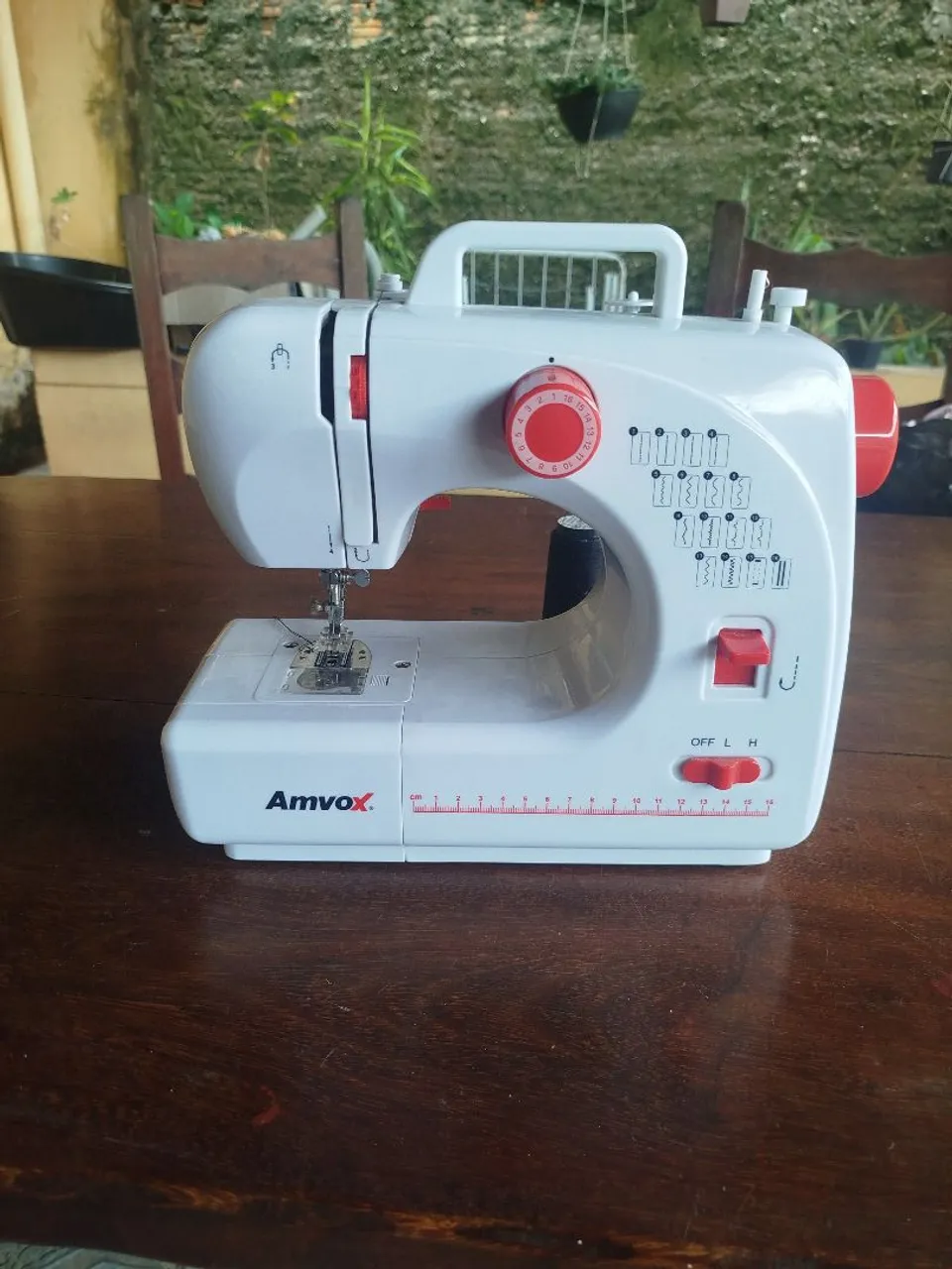 Máquina de Costura Amvox para Artesanato