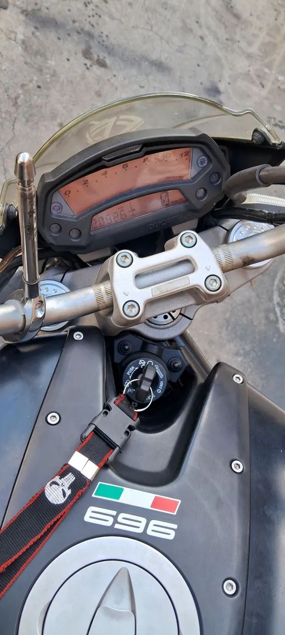 Ducati monster  - Foto 2