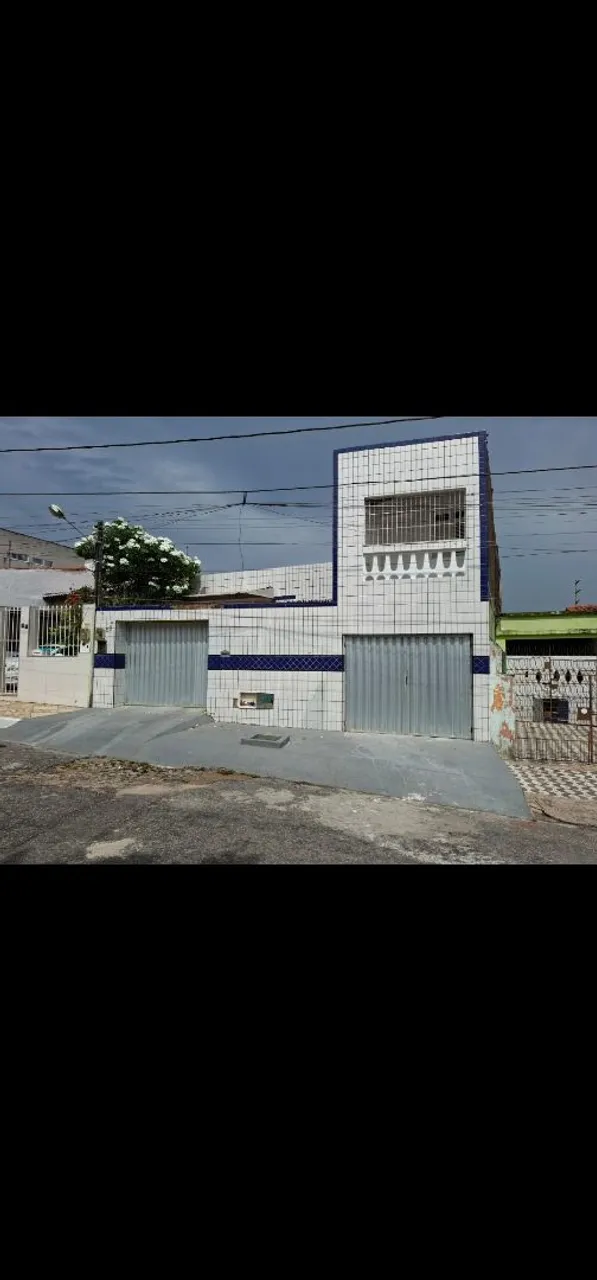 Casa pra lugar. Bairro São Gerardo., quatro quartos sendo duas suítes, 4 banheiros,