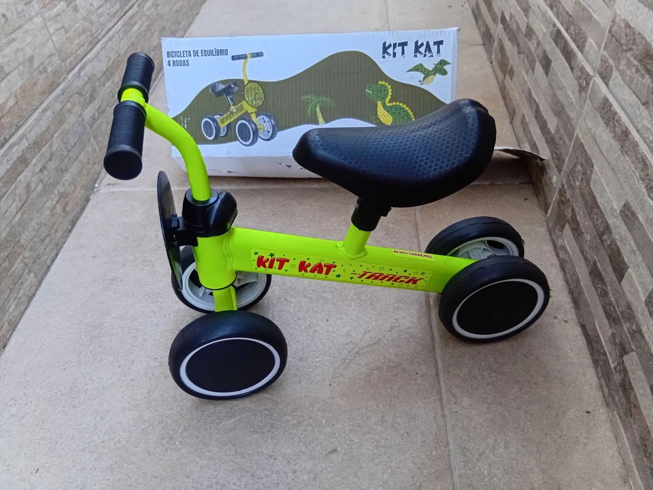 Bicicleta de Equilíbrio Verde Limão Kit Kat Track excelente estado de conservação s/ pedal