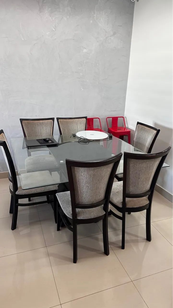Mesa 6 cadeiras 