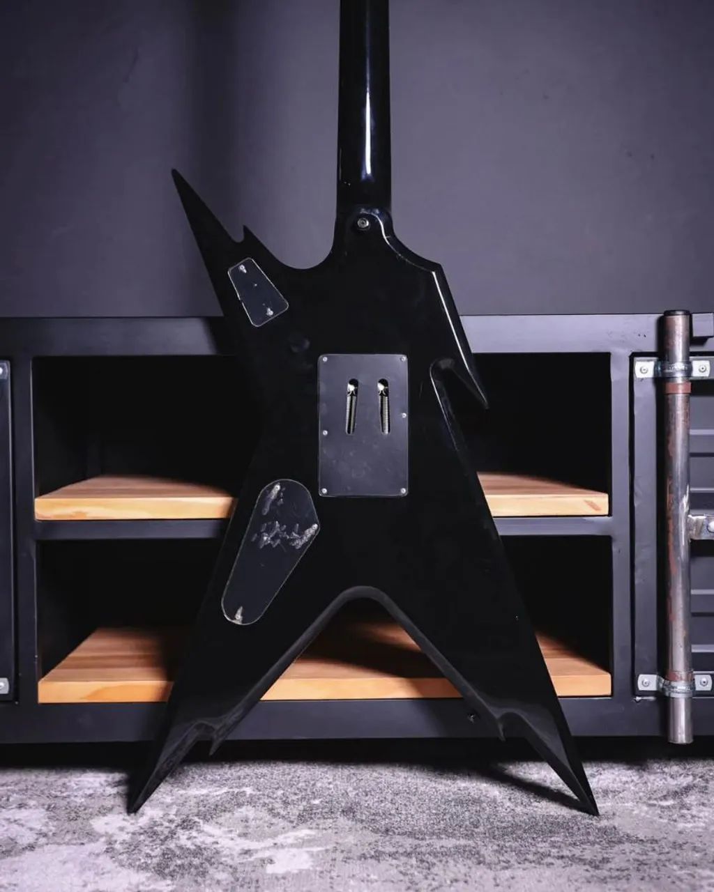Guitarra Dean Razorback Dimebag Skulls - Foto 4