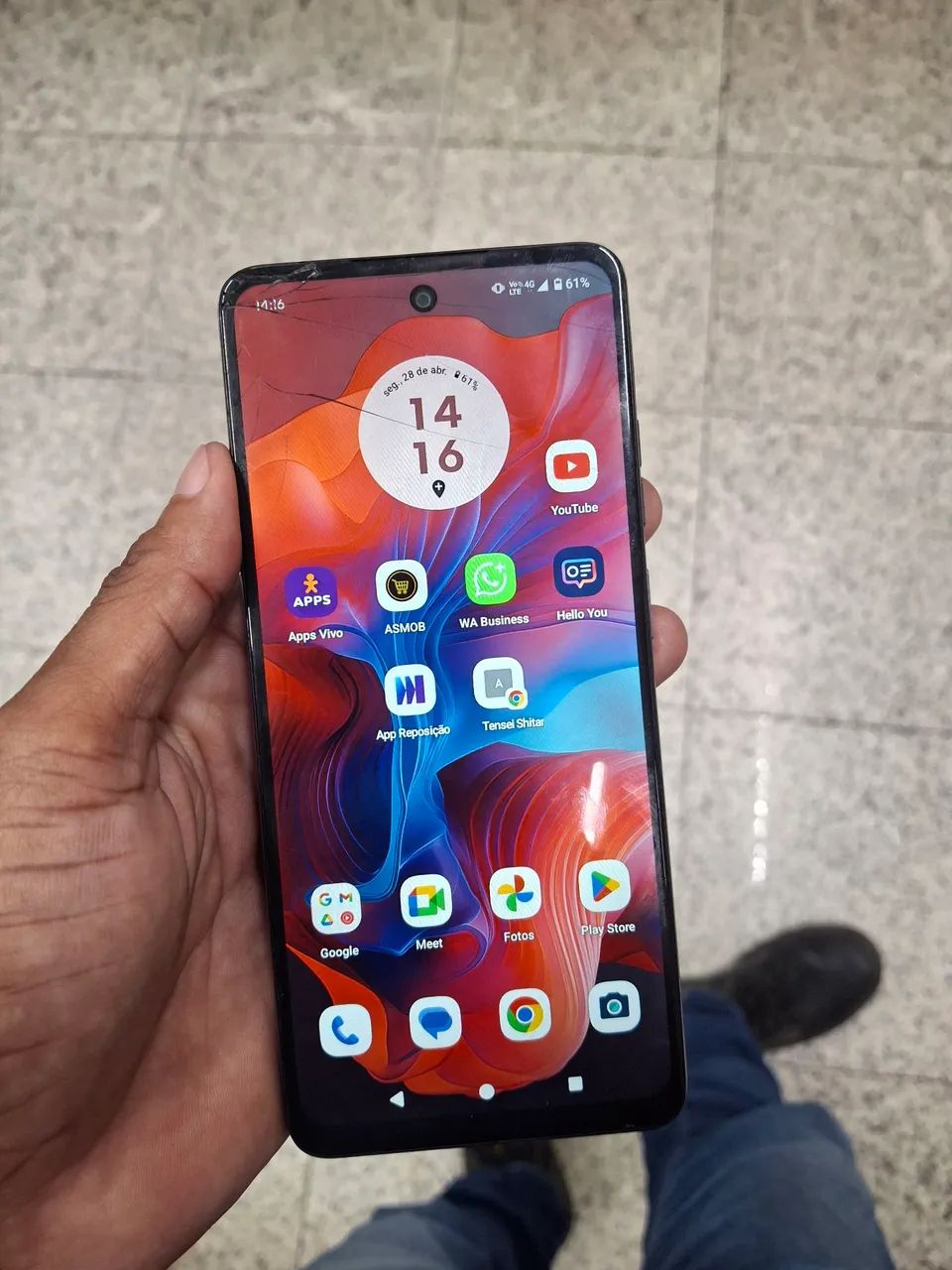 Moto g 04 com caixa,carregador e fone Bluetooth 