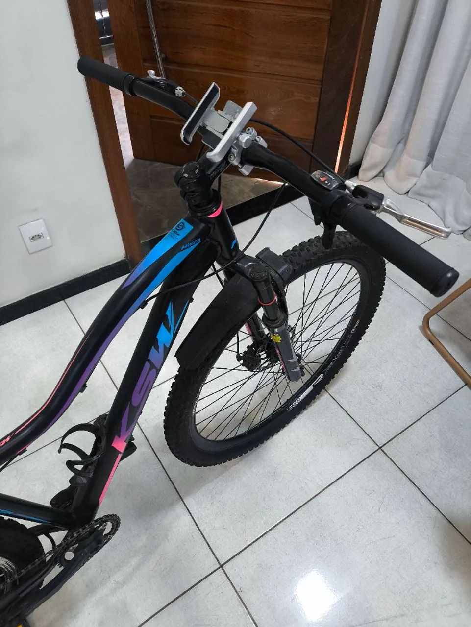 Vendo bicicleta aro 29 seminova com acessórios  - Foto 2