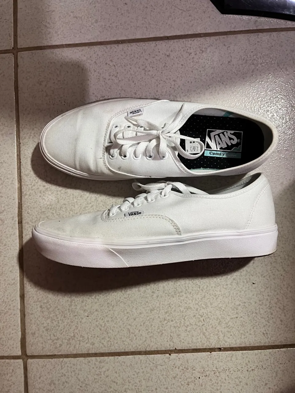 Vendo tênis vans - authentic branco