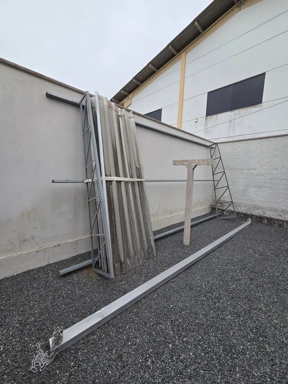 Estrutura metálica 64962135203075120