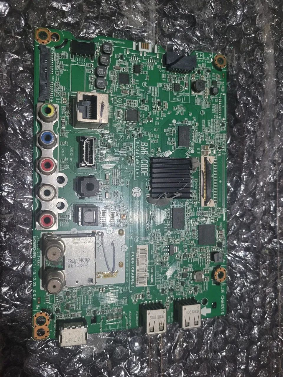 Placa principal TV LG 55lh6000 eax66824805 leiam o anúncio  - Foto 2