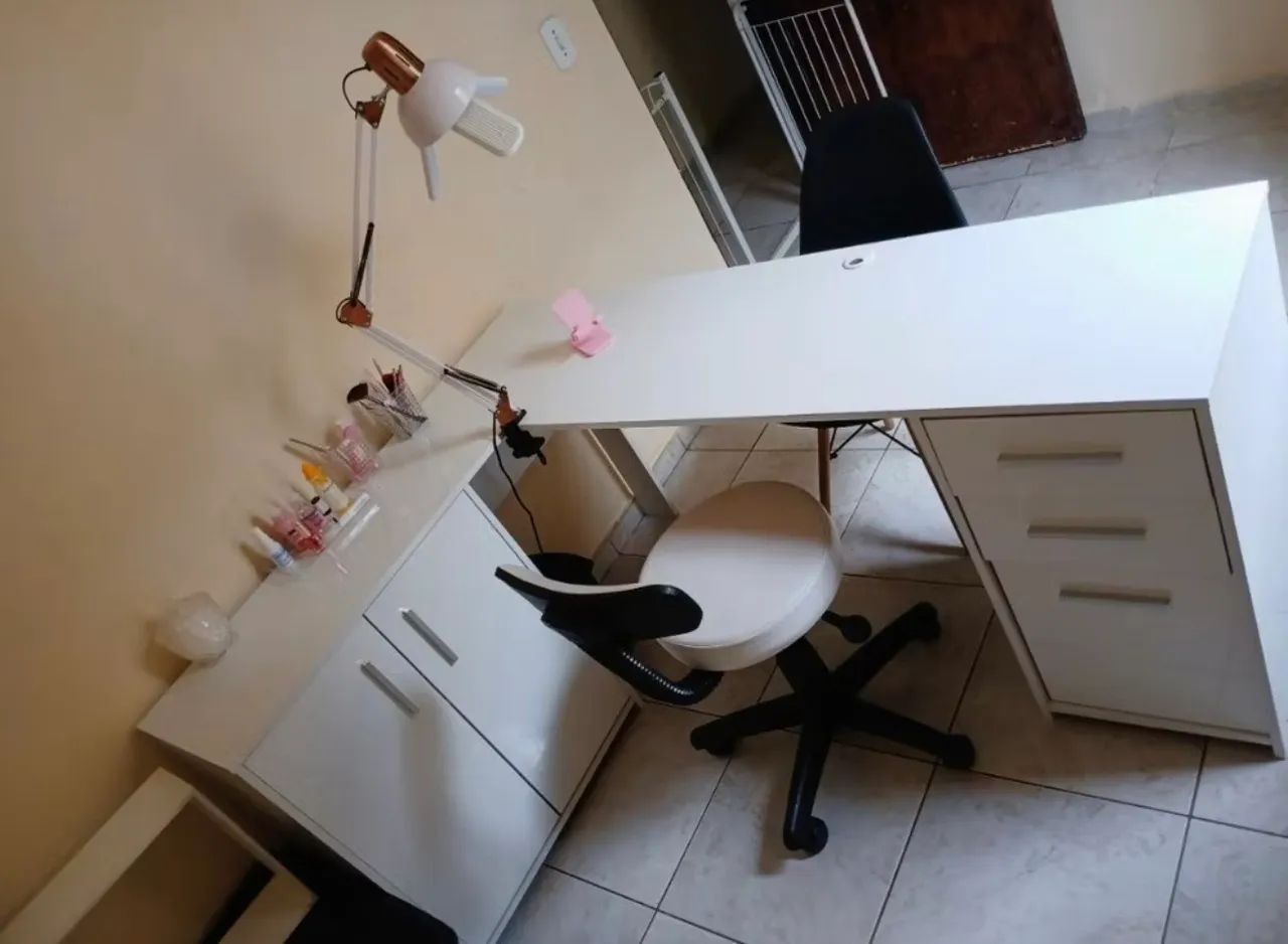 Mesa nail/ escritório 