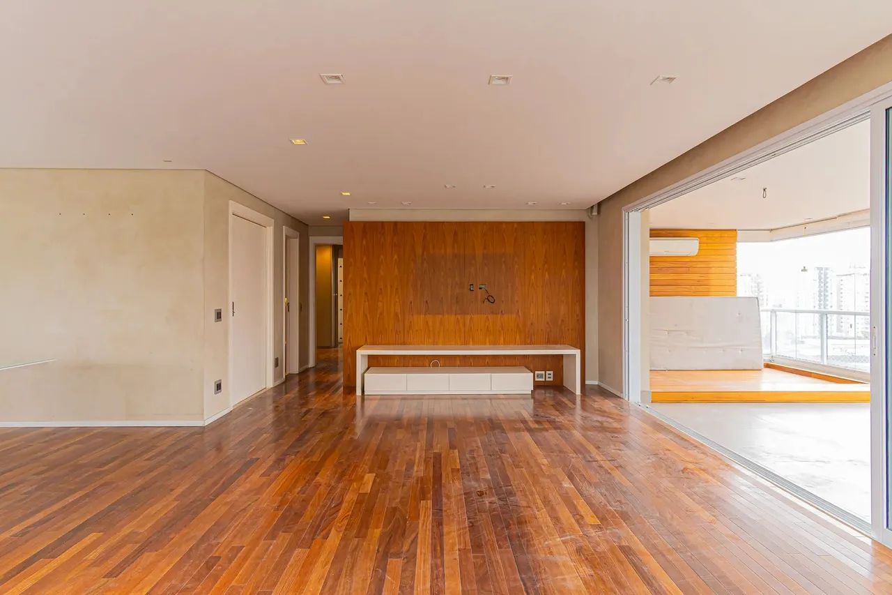 Imóvel para aluguel possui 225 metros quadrados com 3 quartos em Cidade Monções - São Paul - Foto 4