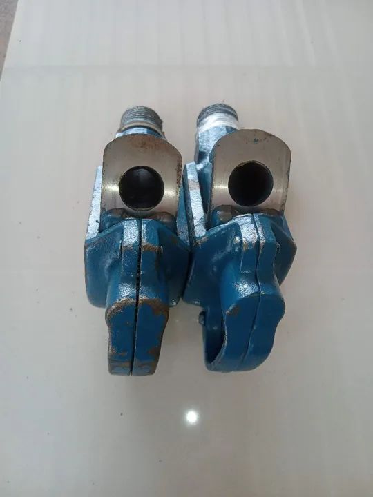 2 Torneiras para tambor de 200 litros 