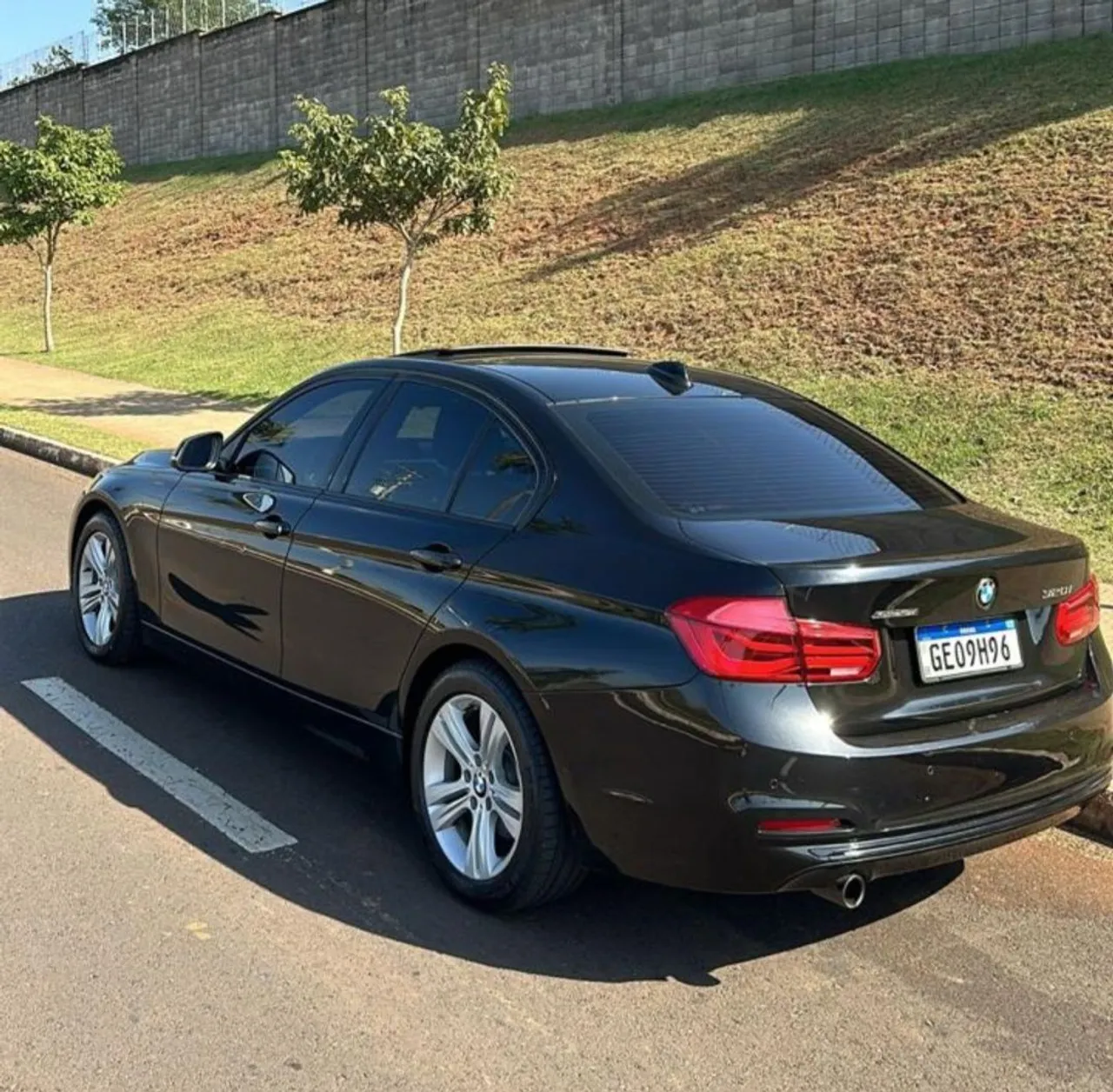 BMW 320I 2016 Usados e Novos