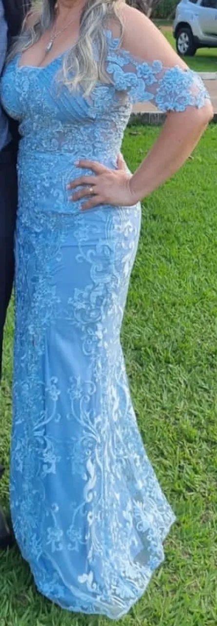 Vestido de festa azul claro com renda - Foto 2