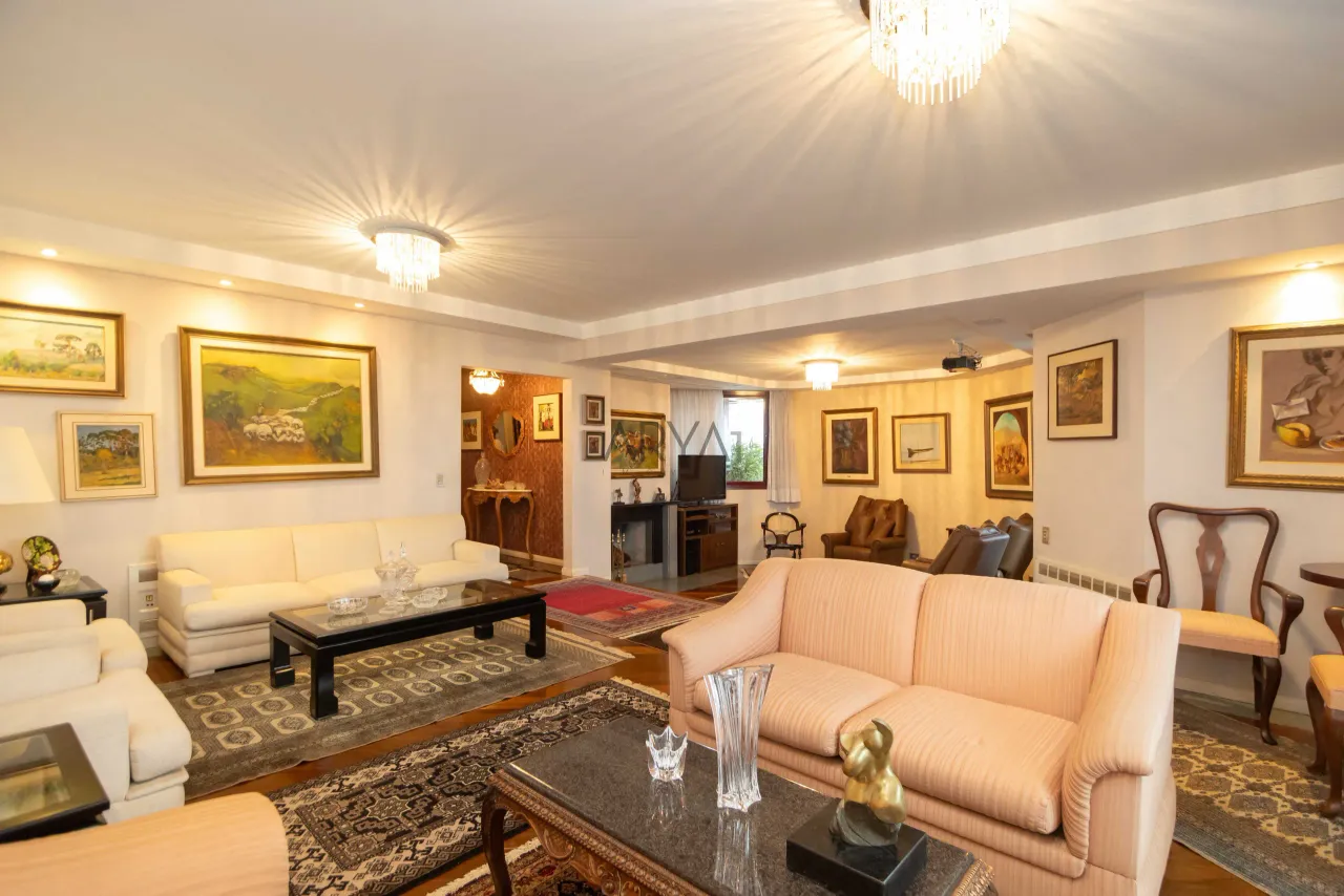 Apartamento à venda no Cabral ARYA1