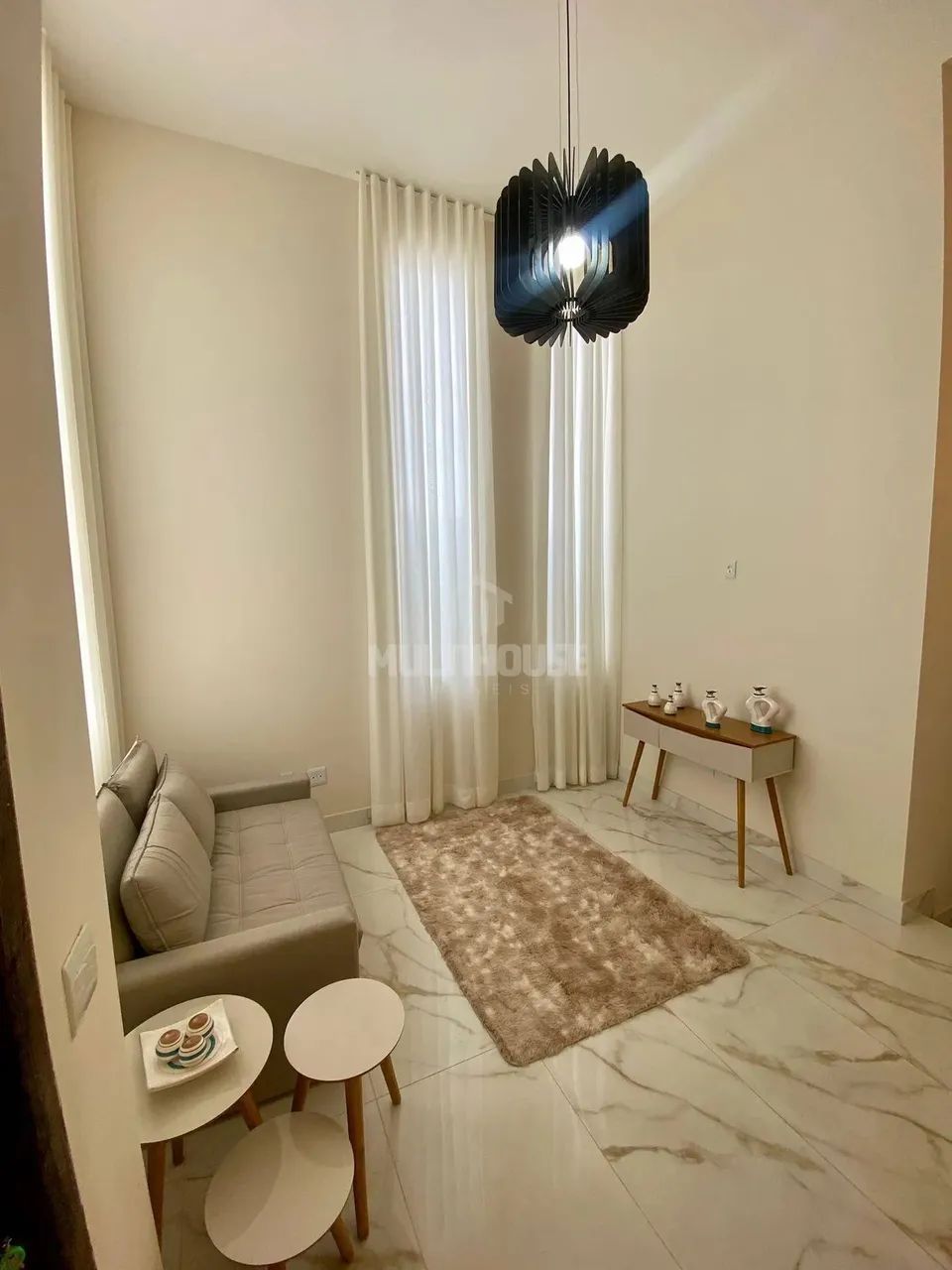 Excelente casa mobiliada disponível para locação no bairro Santa Amélia.Belo Horizonte MG