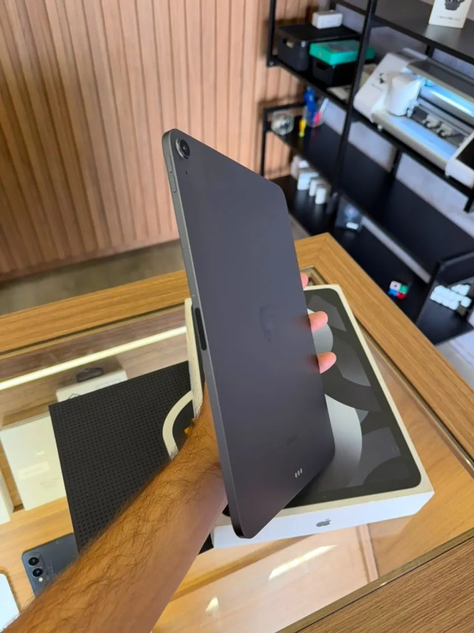 iPad Air 5 64gb M1 com caixa (Anápolis) - Foto 3