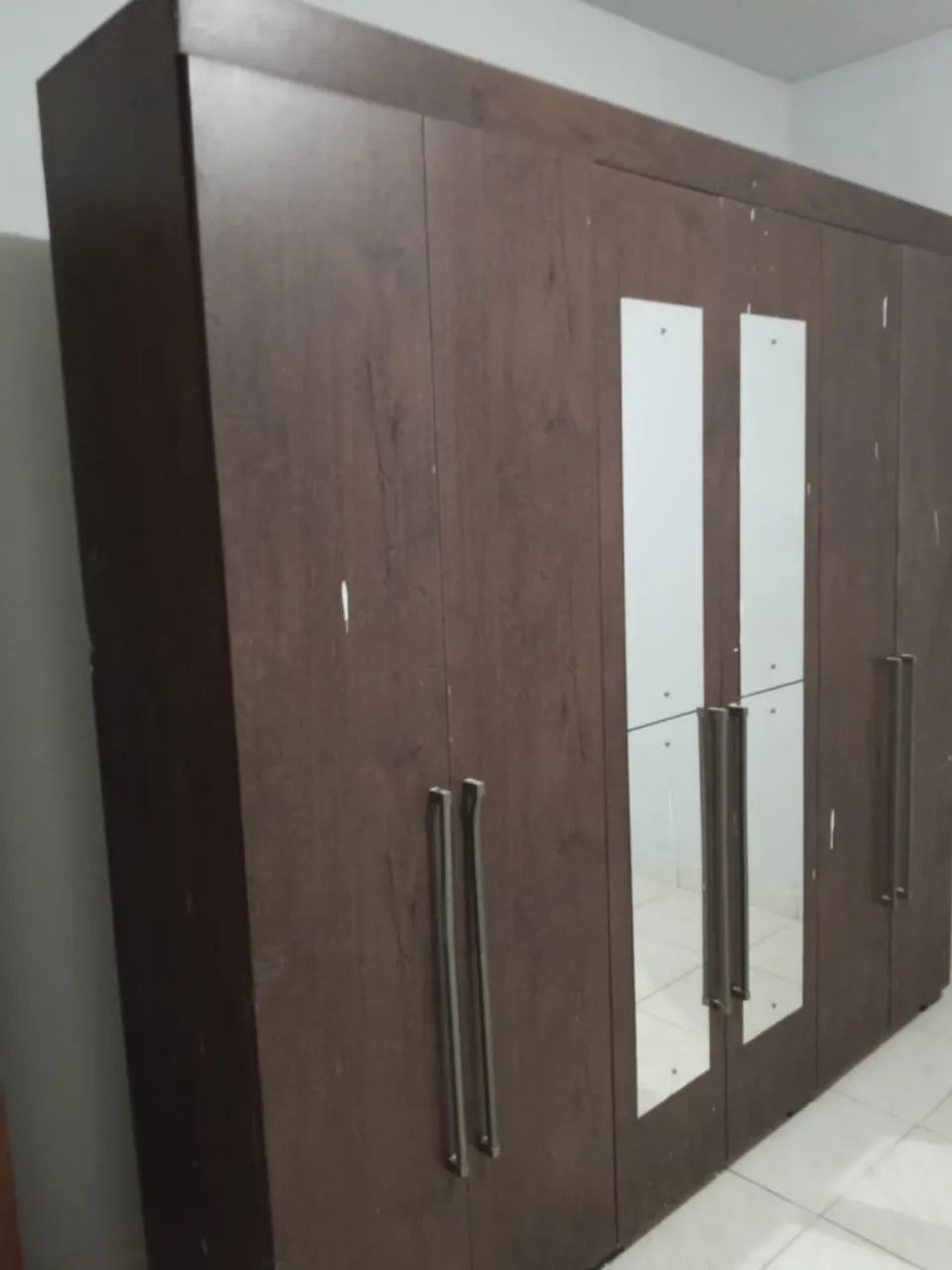 Guarda roupa de 6 portas com espelho amadeirado  - Foto 3