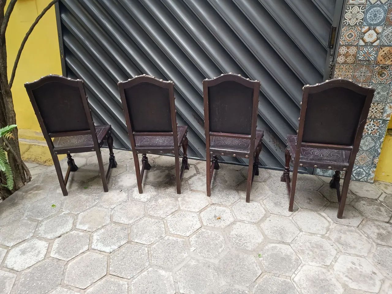 Cadeiras antigas - Foto 2