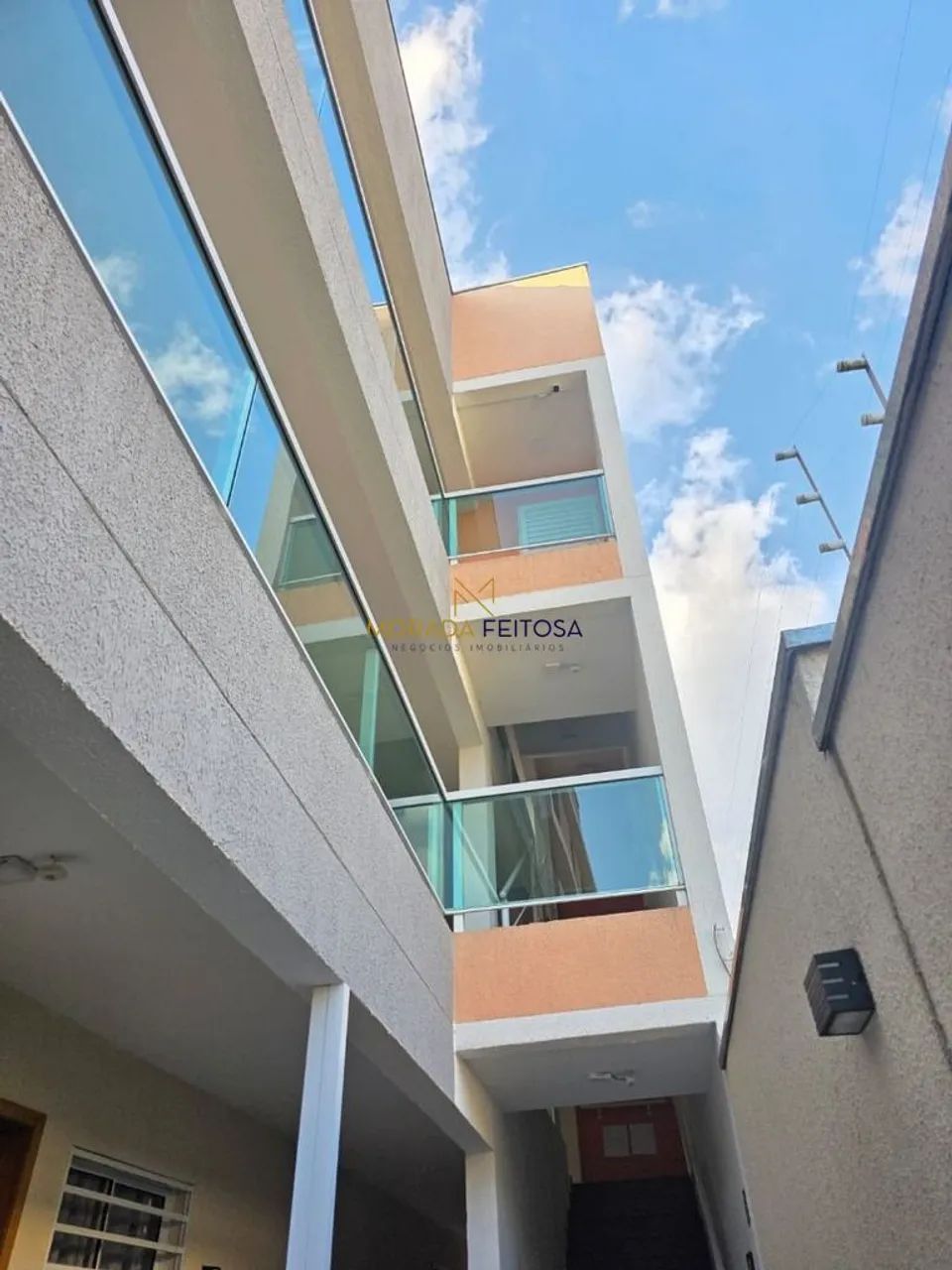 APARTAMENTO COM 02 QUARTOS À VENDA NA VILA NHOCUNÉ