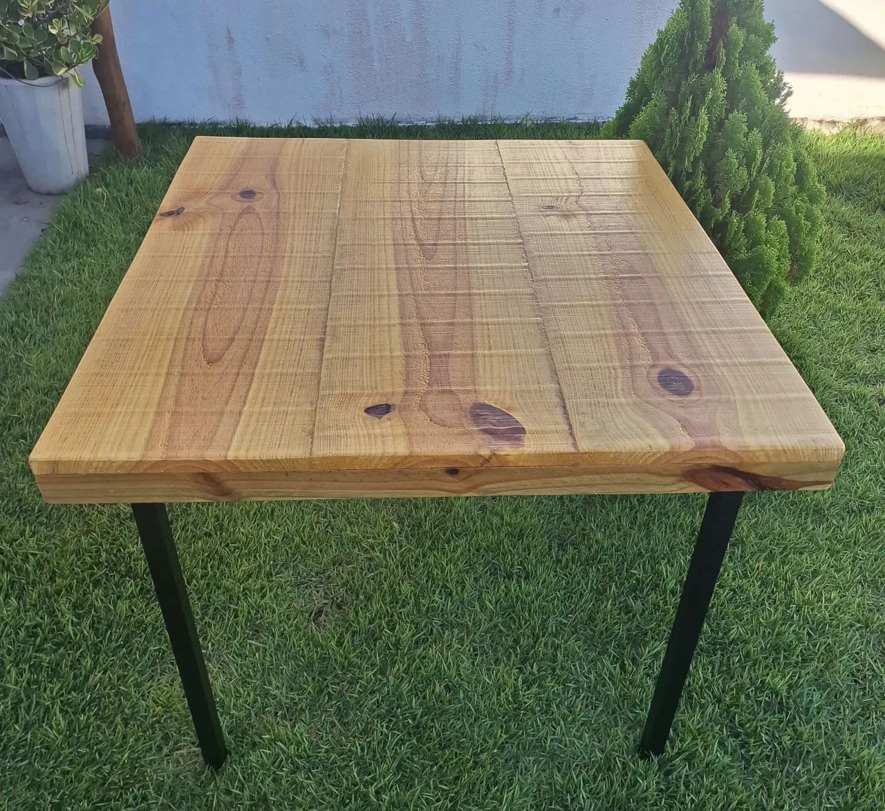 Mesa em Madeira - Exclusiva, peça única. - Foto 3