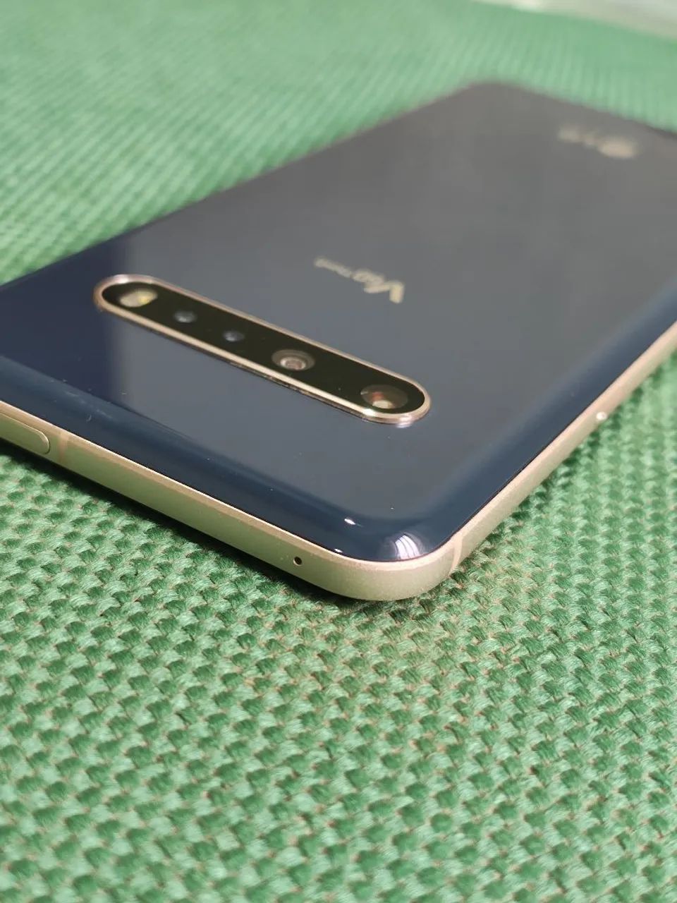 Celular LG V60 5G  - Foto 2