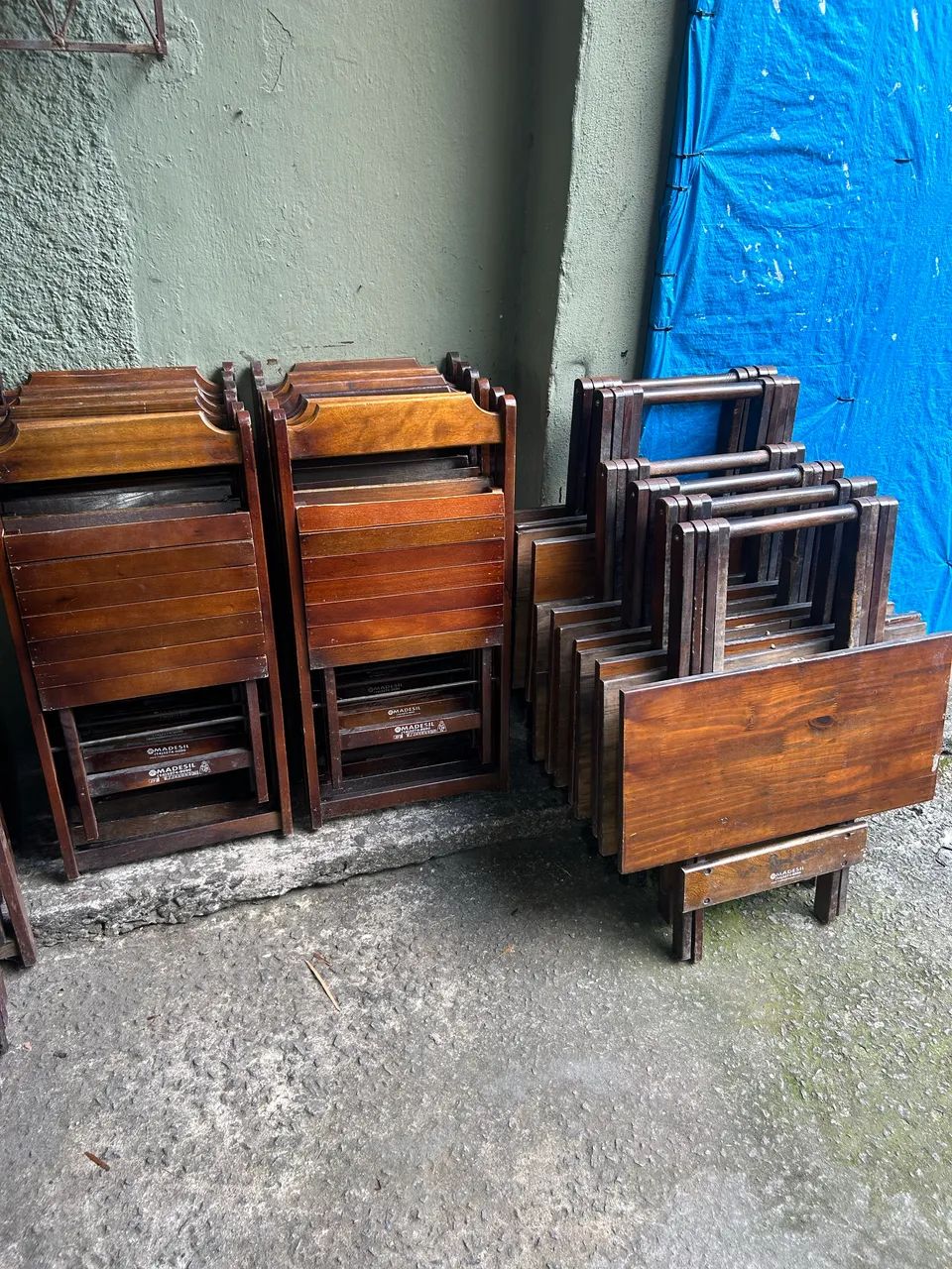 Kit mesa dobrável com 2 cadeiras