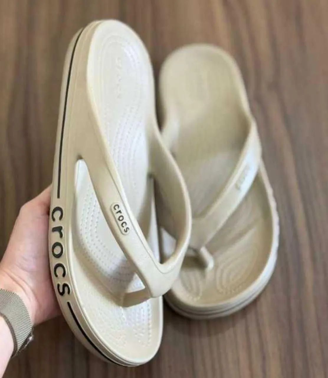 chinelo crocs nuvem  - Foto 3