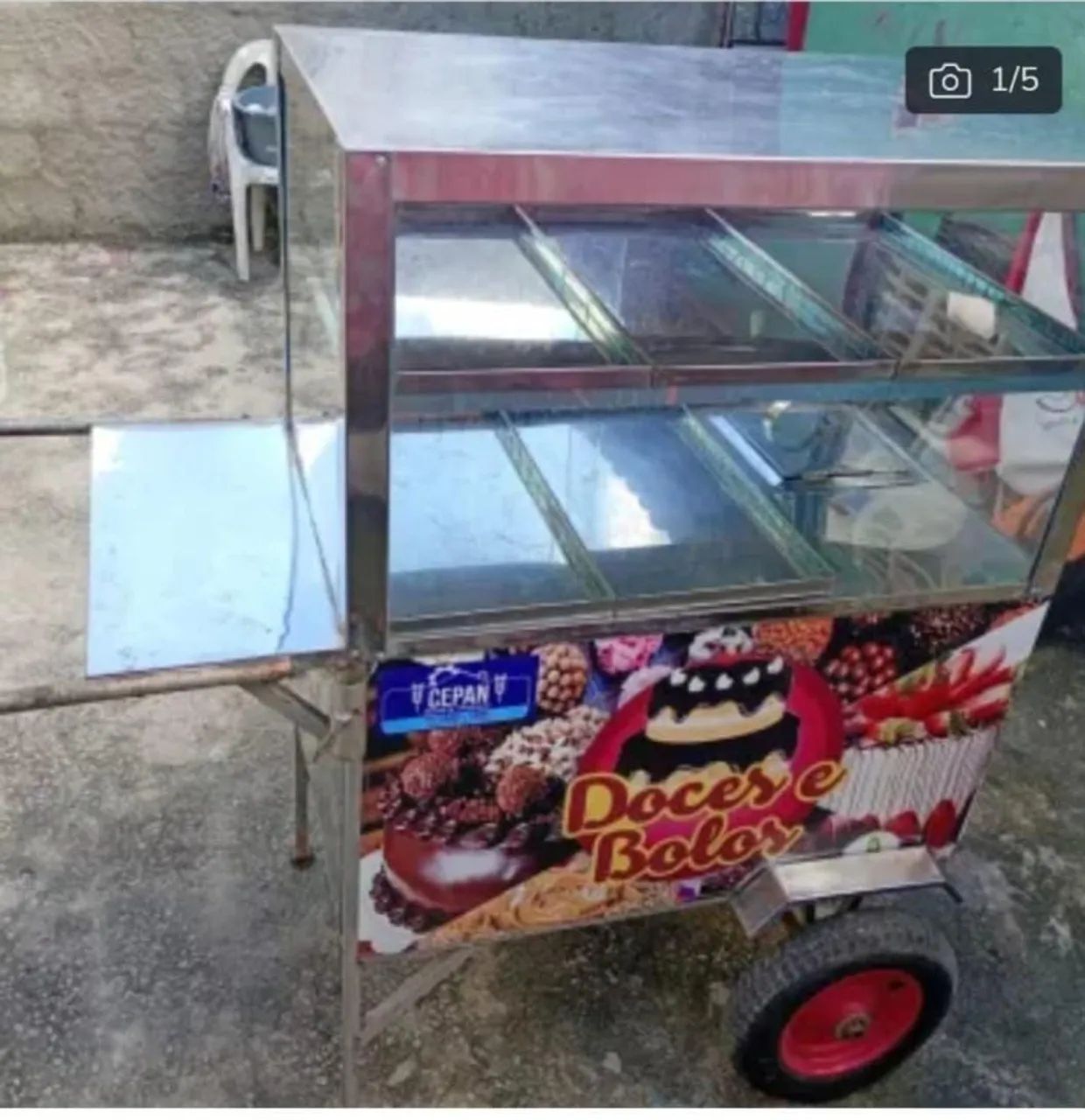 Carrinho de batatinha e pastel 