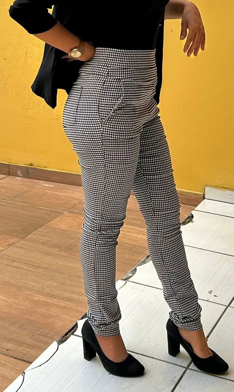 Calça quadriculada, tamanho 36