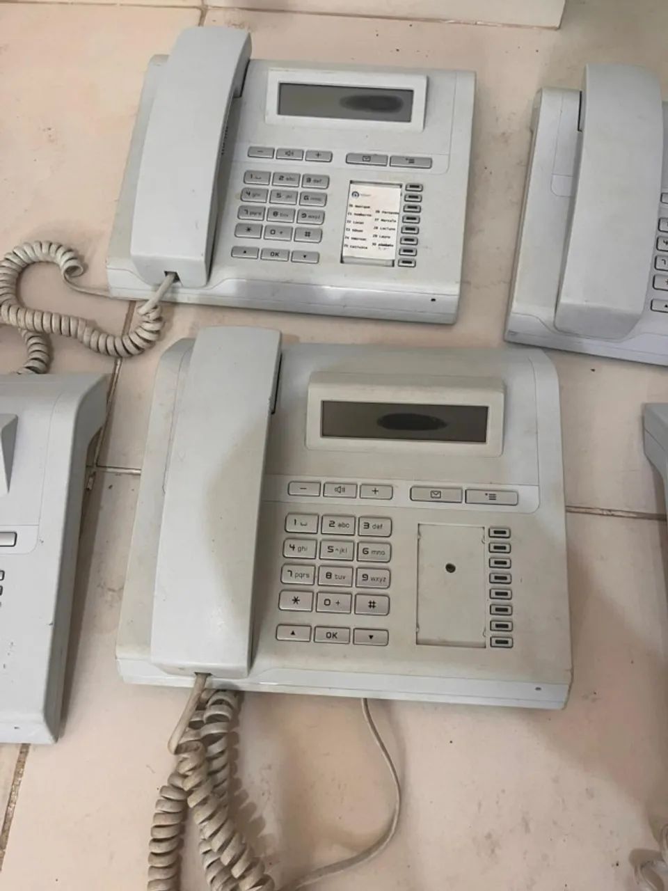 Aparelhos telefone digital ideal para centrais telefonicas ,  12 unidades a venda - Foto 3