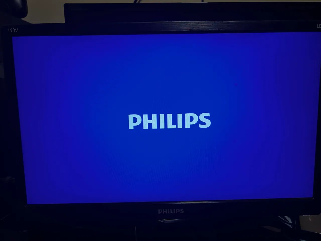 Monitor Philips led - 19?