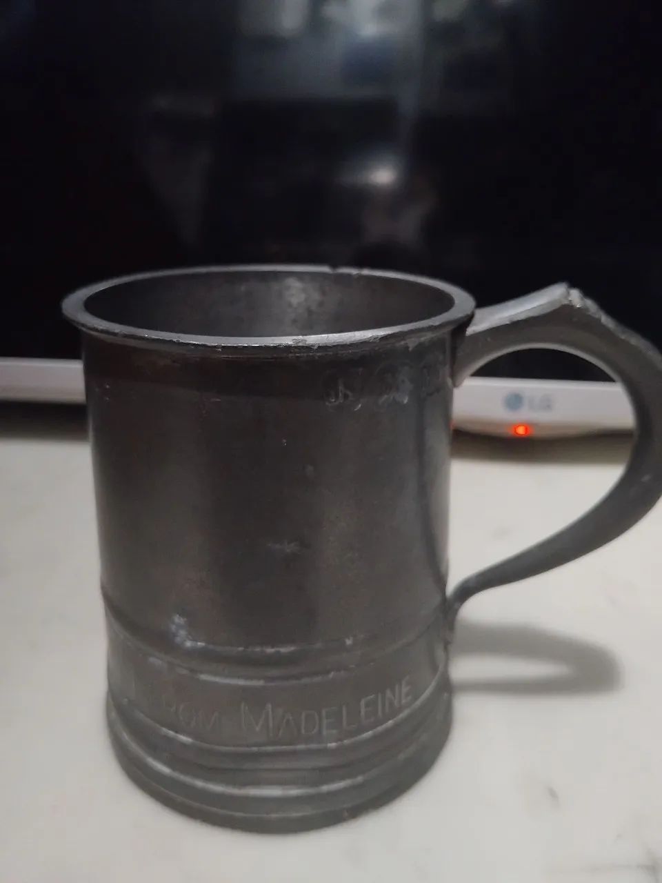 Antiga Caneca para cerveja JHON SOMERS, estanho.. - Foto 2