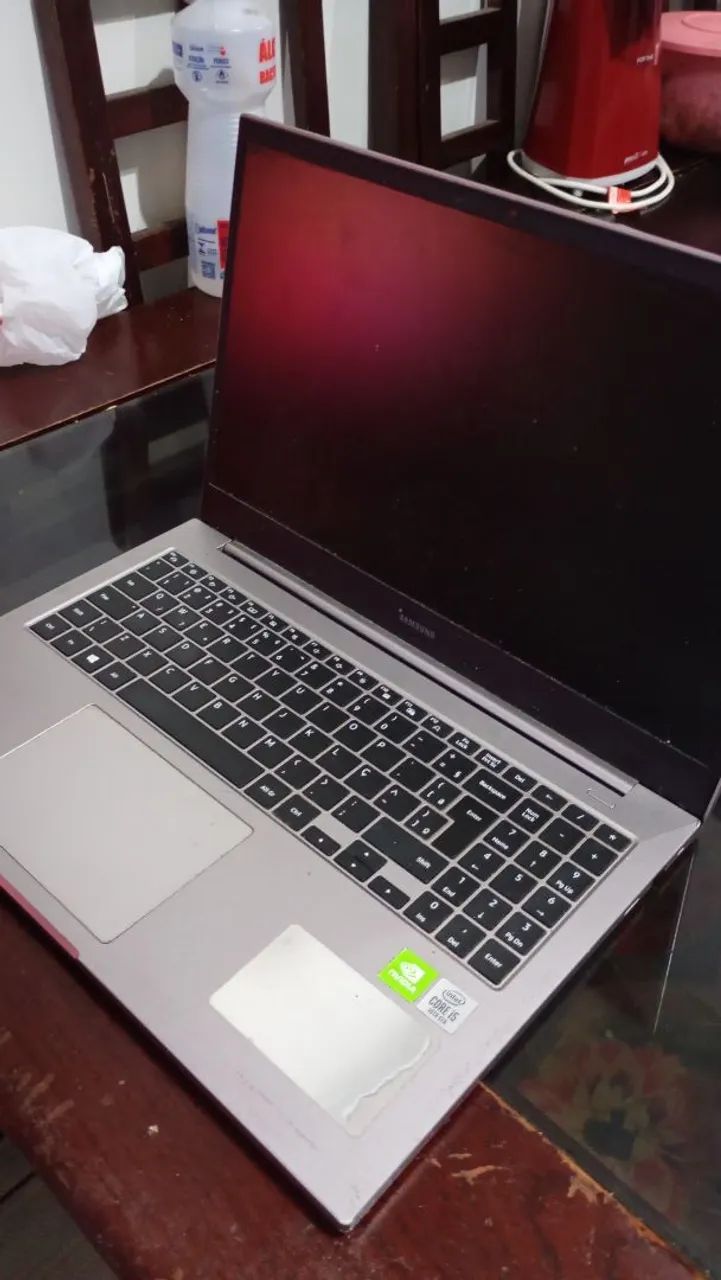 Vendo notebook Samsung 