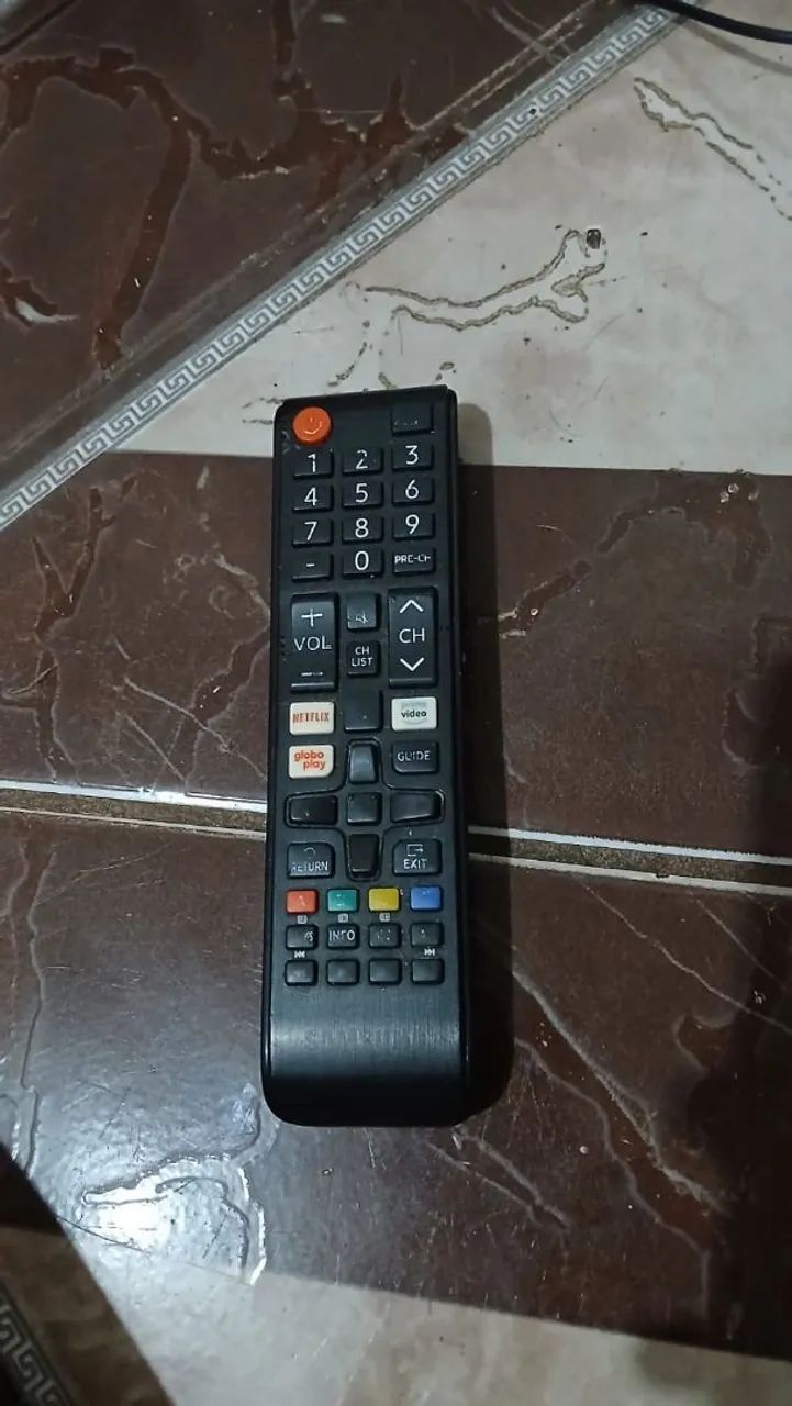 Vendo TV Samsung 32 Polegadas Para Retirada de Peças/ Conserto - TELA OK  - Foto 3