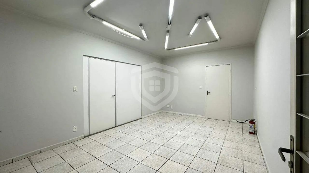 Casa para locação com 3 quartos 160m² - Jardim América