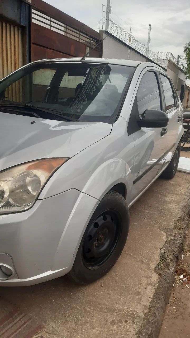 Ford Fiesta Fiesta Sedan 1.0 8V Flex 4p 2009