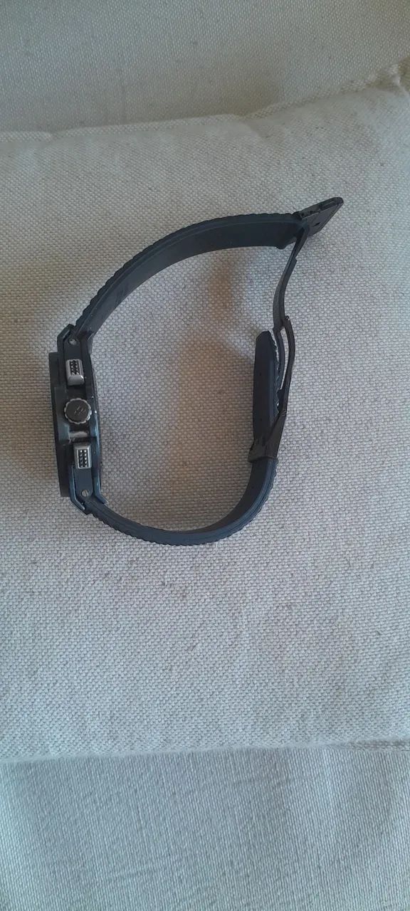 Relógio Hublot. Cronógrafo, a prova d água.  - Foto 4