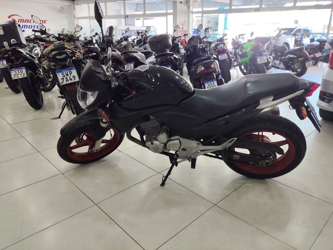 CB 300 R 2011 - Foto 3